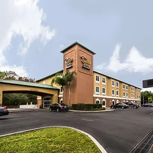 https://sleep-inn-suites-airport.davenporthotels.org